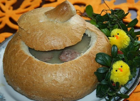Żurek na zakwasie w chlebie