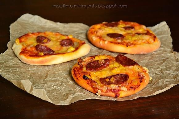 Przepyszne pizzerinki z chorizo