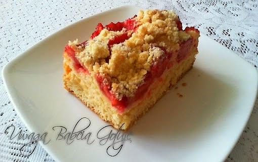 Ciasto drożdżowe z truskawkami
