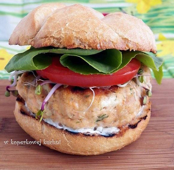 Burgery z łososia