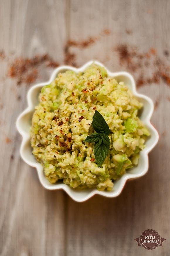 Pasta z awokado (guacamole)