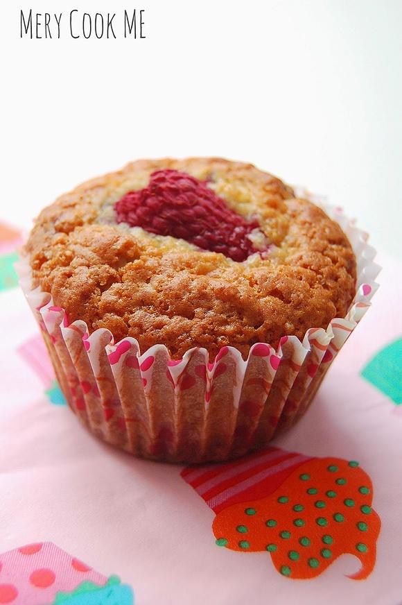 Malinowe muffiny