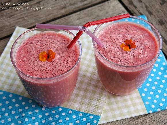 Grapefruit i truskawka smoothie