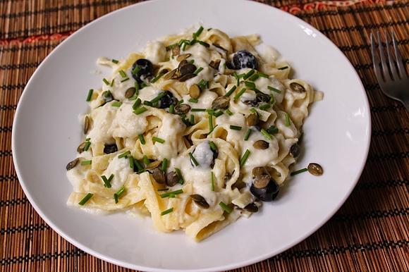 Wegańska carbonara
