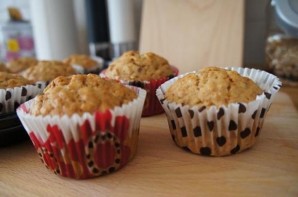 Owsiane muffinki z morelami