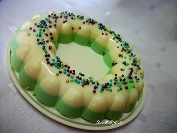 Panna cotta z nutą mięty