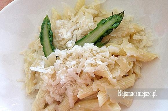 Penne ze szparagami i mascarpone