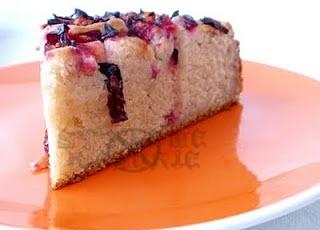 Jogurtowe ciasto bananowo-śliwkowe