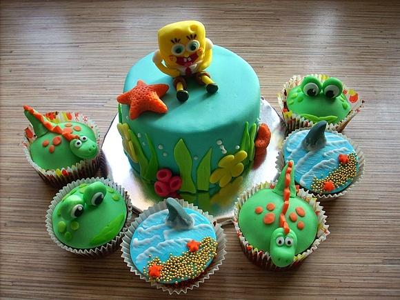 Zestaw dla chłopca i dziewczynki - tort oraz cupcakes na dzień dziecka