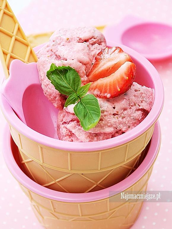 Lody truskawkowe z bazylią