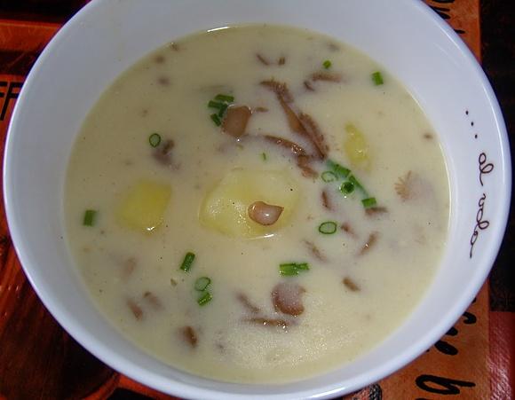 Zupa grzybowa z maślaków