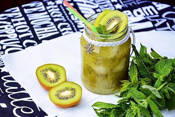 Domowa lemoniada z kiwi