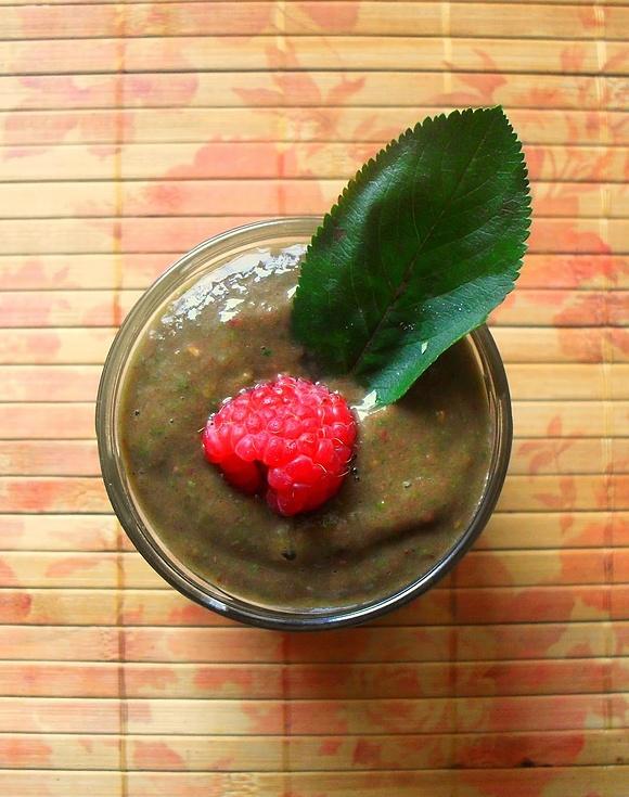 Raspberry chocolate smoothie