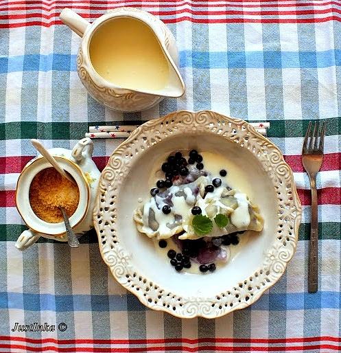 Pierogi z jagodami