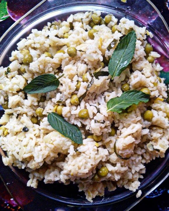 Nawabi biryani - indyjski ryż z ziemniakami w miętowym sosie masala