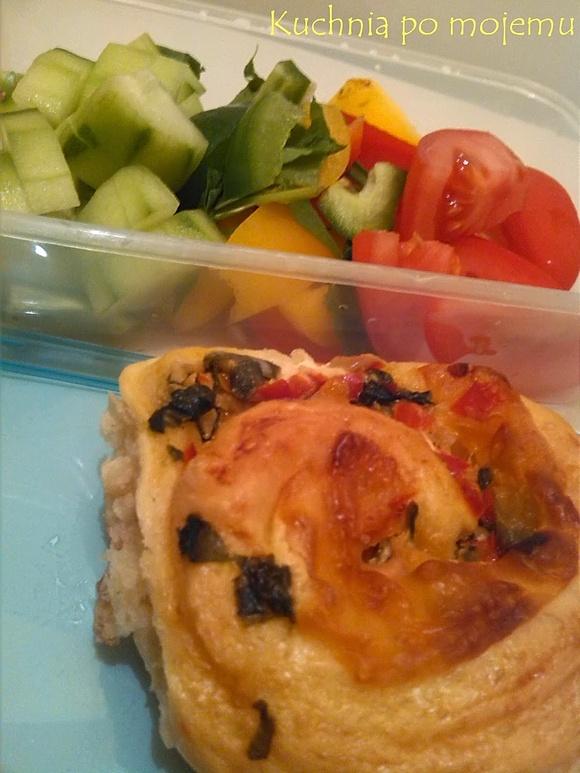 Kolorowy mix warzyw i pizza z mascarpone z cytrynową nutą