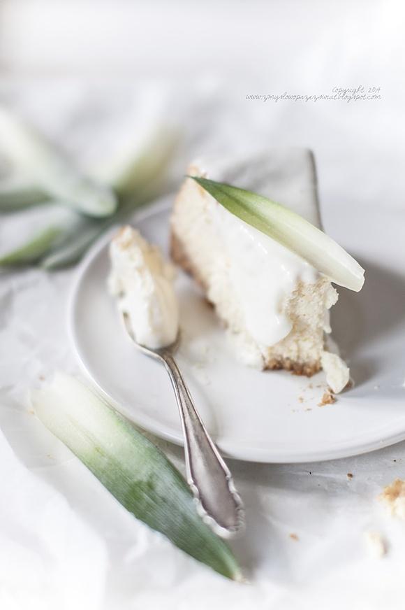 Piña Colada sernik kokosowo-ananasowy