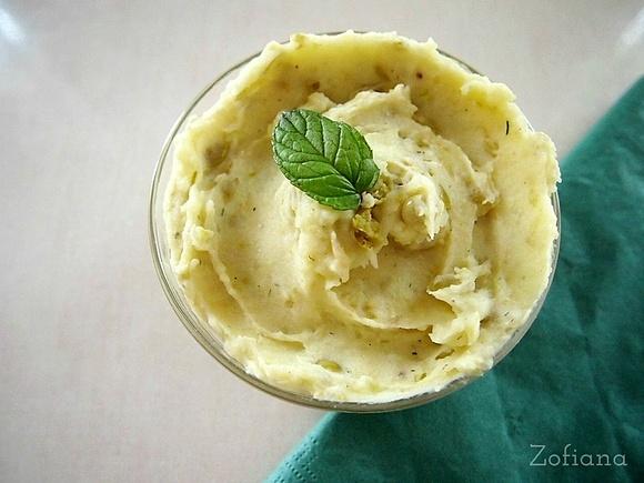 Puree z ziemniaków i groszku lekkie i smaczne