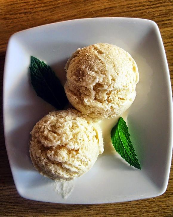 Lody z syropem klonowym