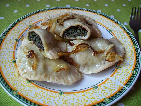 Pierogi ze szpinakiem i botwiną