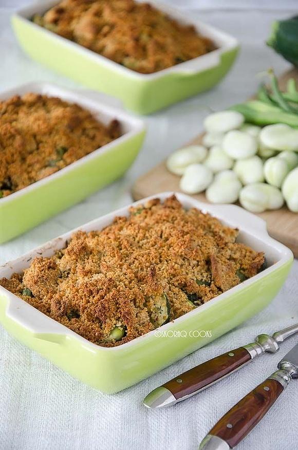 Crumble z letnich zielonych warzyw