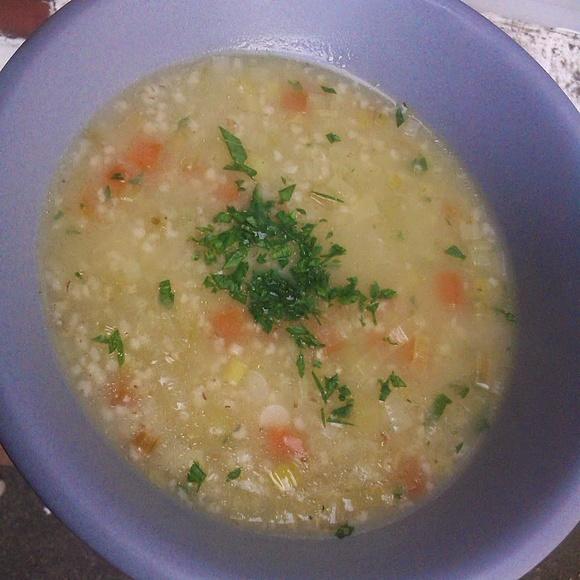 Prosta zupa porowo-kaszowa