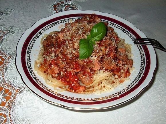 Spaghetti z mielonym mięsem i warzywami