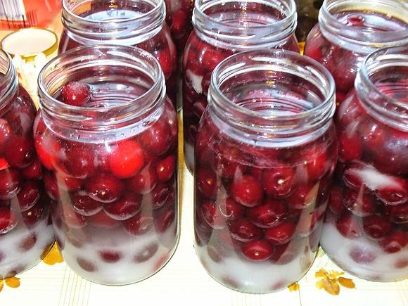 Kompot z wiśni na zimę