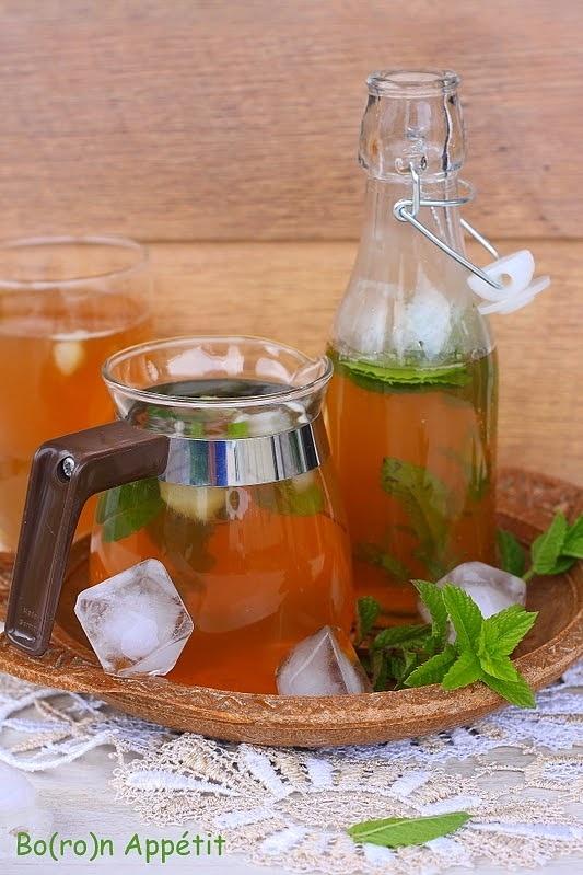 Mrożona zielona herbata z miętą
