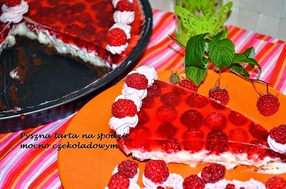 Tarta z malinami i kremem mascarpone