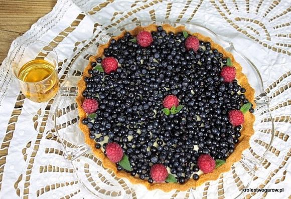 Tarta z kremem patissiere i owocami