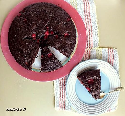 Szybkie brownie z malinami