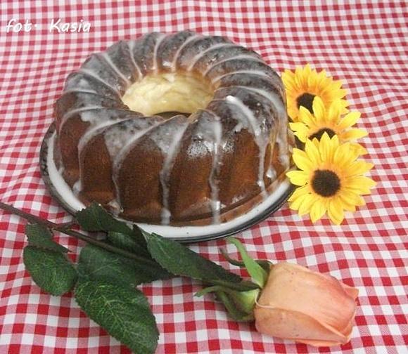 Soczysta babka serowa