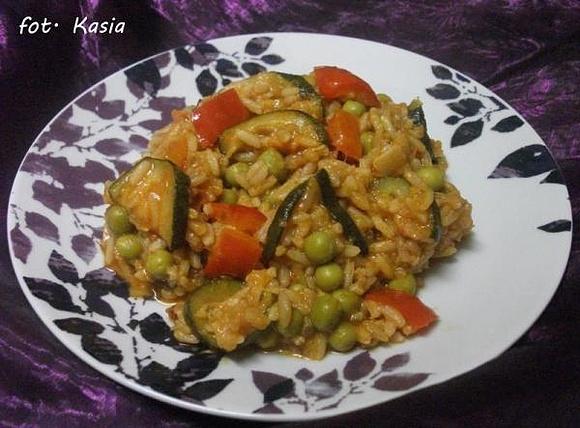 Pomidorowe risotto z cukinią