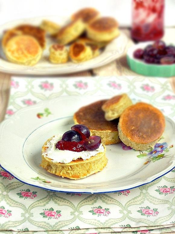 Crumpets angielskie placki drożdżowe
