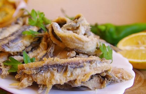 Hiszpańskie boquerones sardele