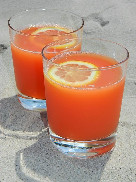 Blood and Sand - klasyczny drink o pomarańczowo wiśniowym smaku