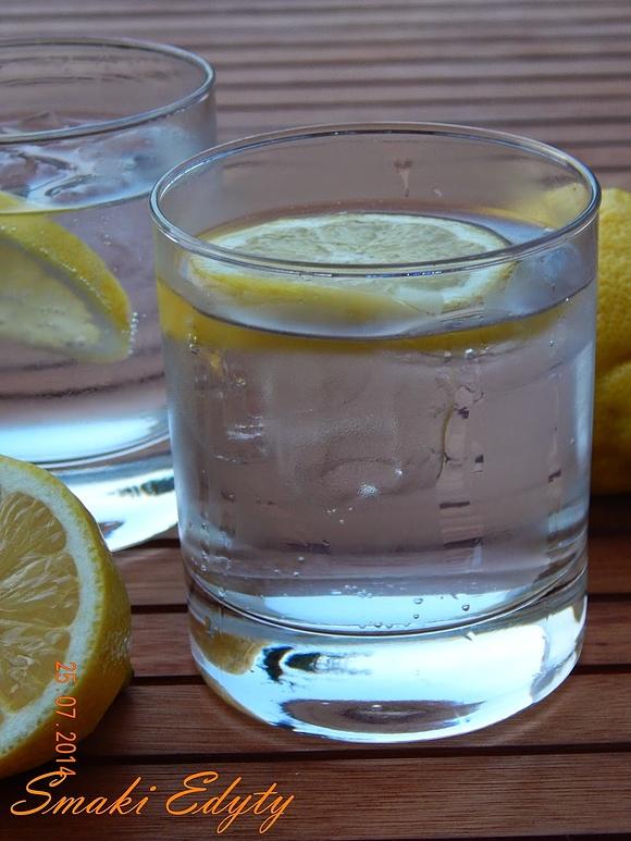 Gin z tonikiem – przepis na popularny drink
