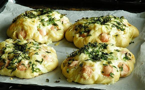 Hot Dog Rolls z parówkami na śniadanie