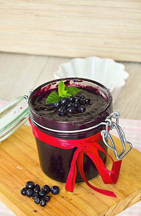 Jagodowy curd