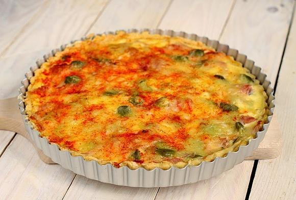 Tarta z bobem i szynką