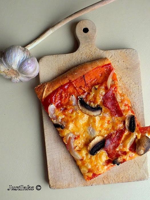 Odchudzona pizza razowa orkiszowa