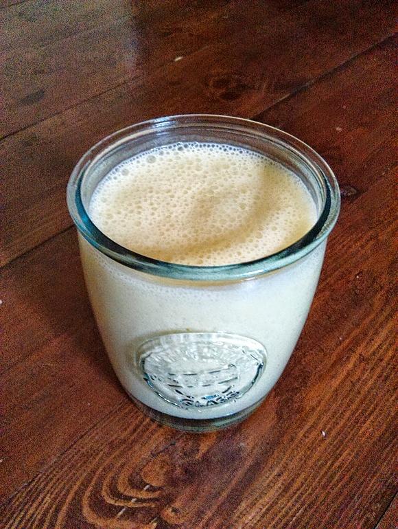 Mango Lassi smoothie przepisy na orzeźwiający letni koktajl