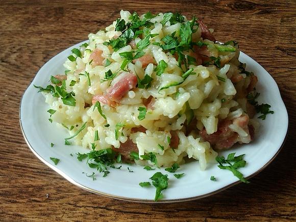 Risotto z cukinią i boczkiem