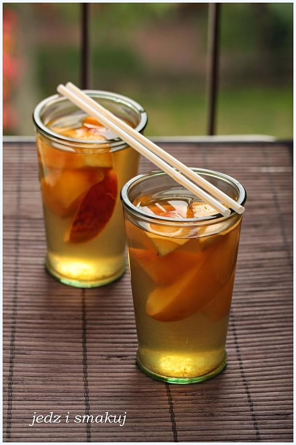Brzoskwiniowa herbatę zimną domowa ice-tea