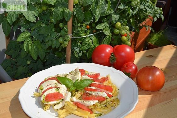 Caprese na makaronie