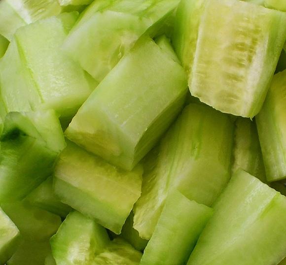 Orzeźwiające smoothie z ogórkiem i koperkiem