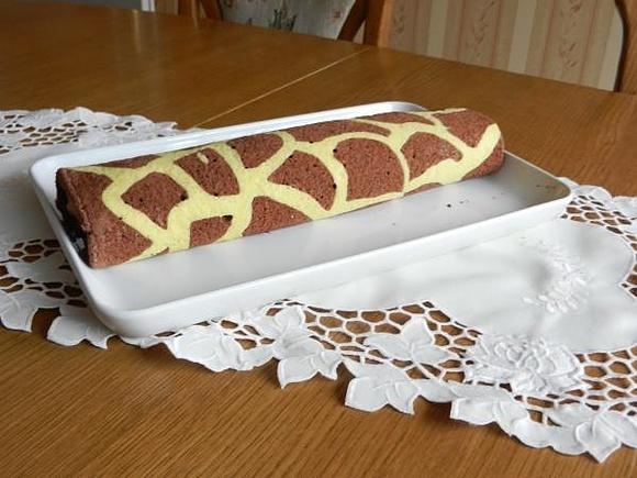 Rolada biszkoptowa – szyja żyrafy