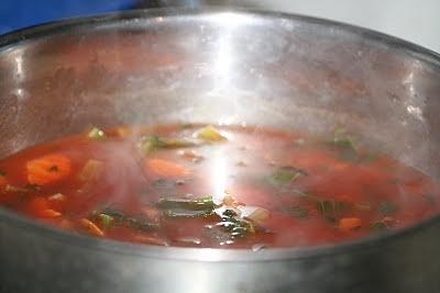 Nietradycyjna pomidorowa z ravioli