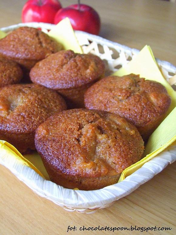 Żytnie muffinki z jabłkami
